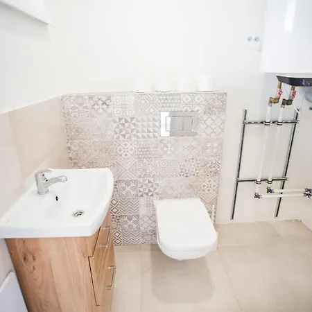 Dom Tomasov D Apartment *