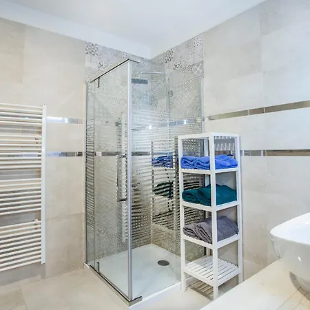 Apartment Dom Tomasov D *